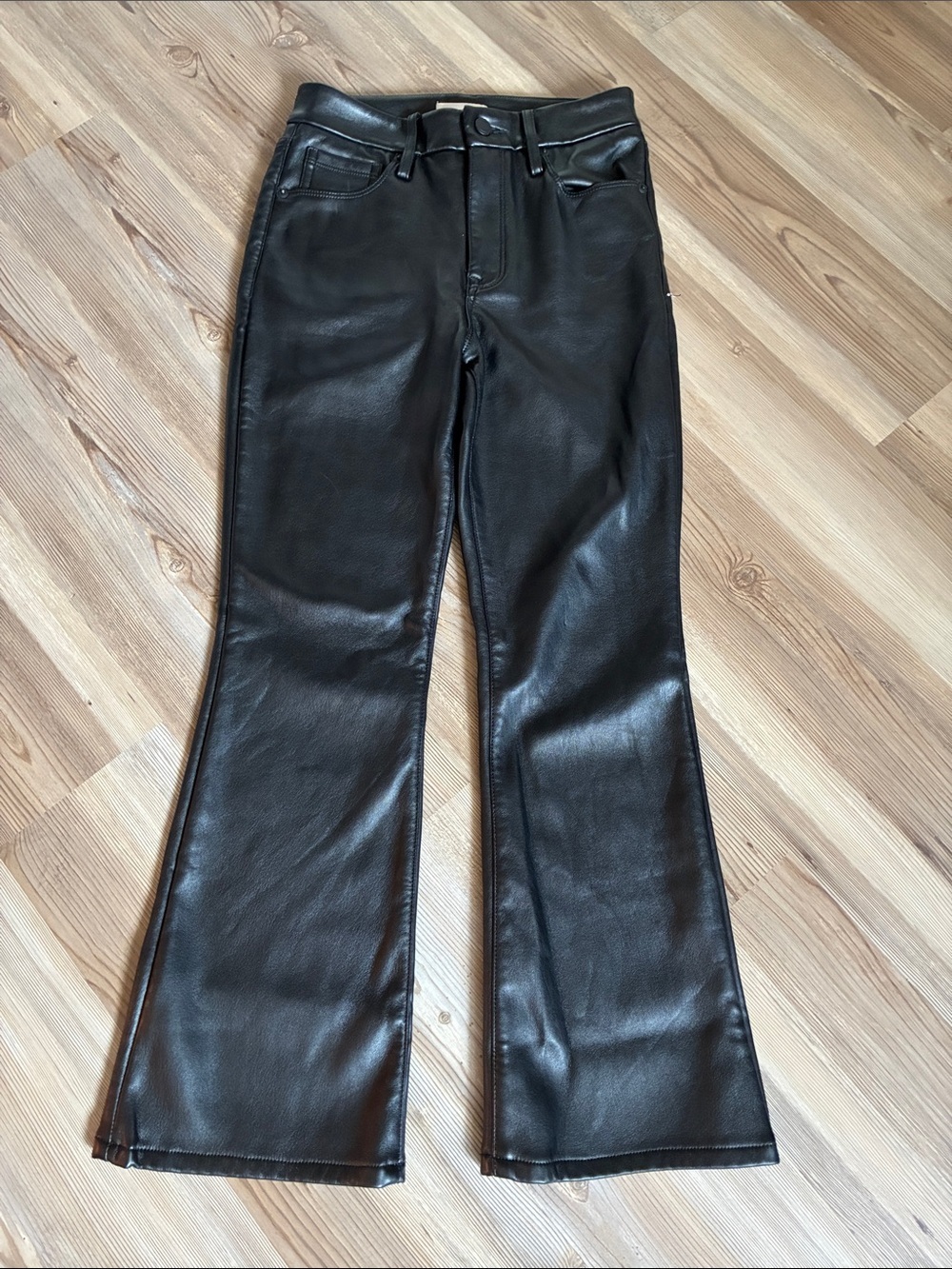 Good American High Rise Faux leather Flare leg Pants Womens 26 Versatile Sleek - Picture 4 of 11